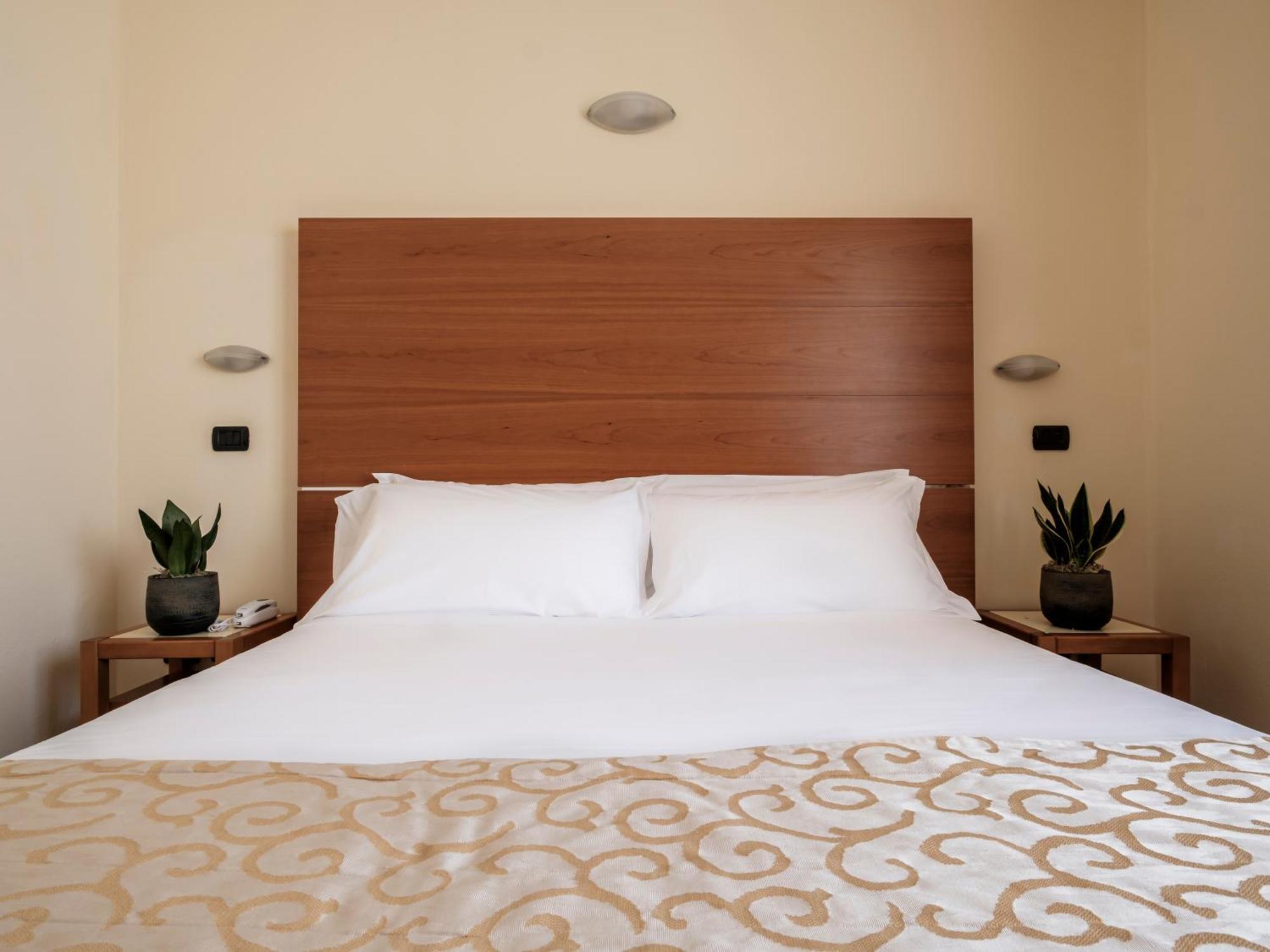 Hotel Lory Форли Экстерьер фото
