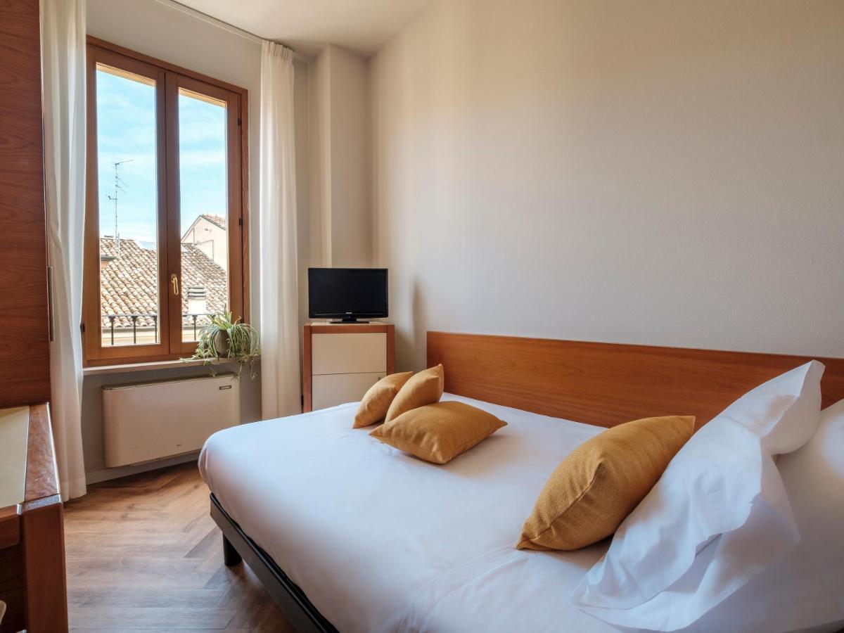 Hotel Lory Форли Экстерьер фото